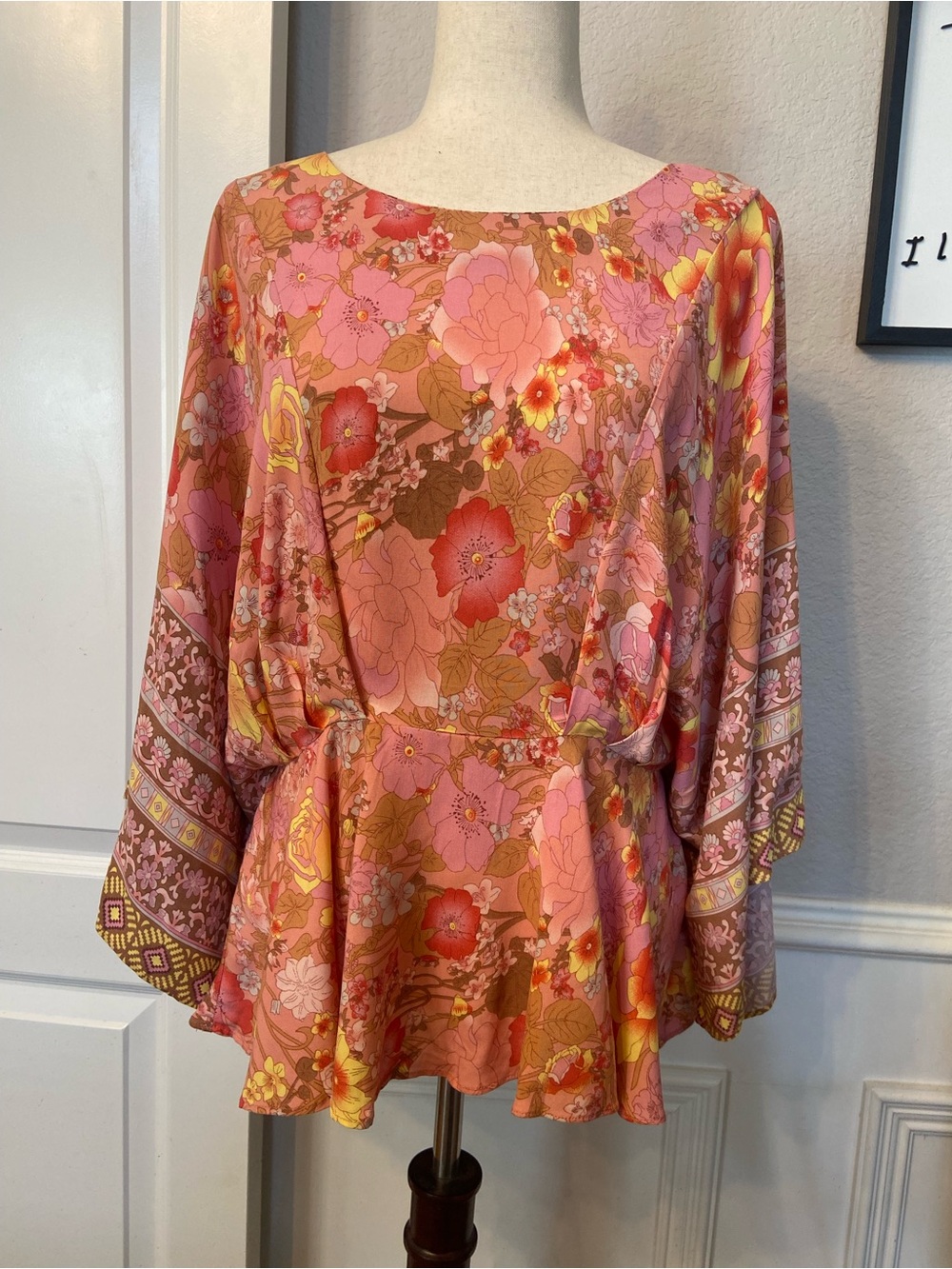 Umgee Pink Floral Peplum Blouse with Bell Sleeves size large